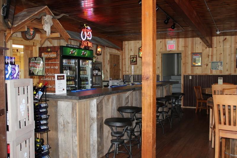 Deadwood Station Bunkhouse And Gambling Hall Exterior photo